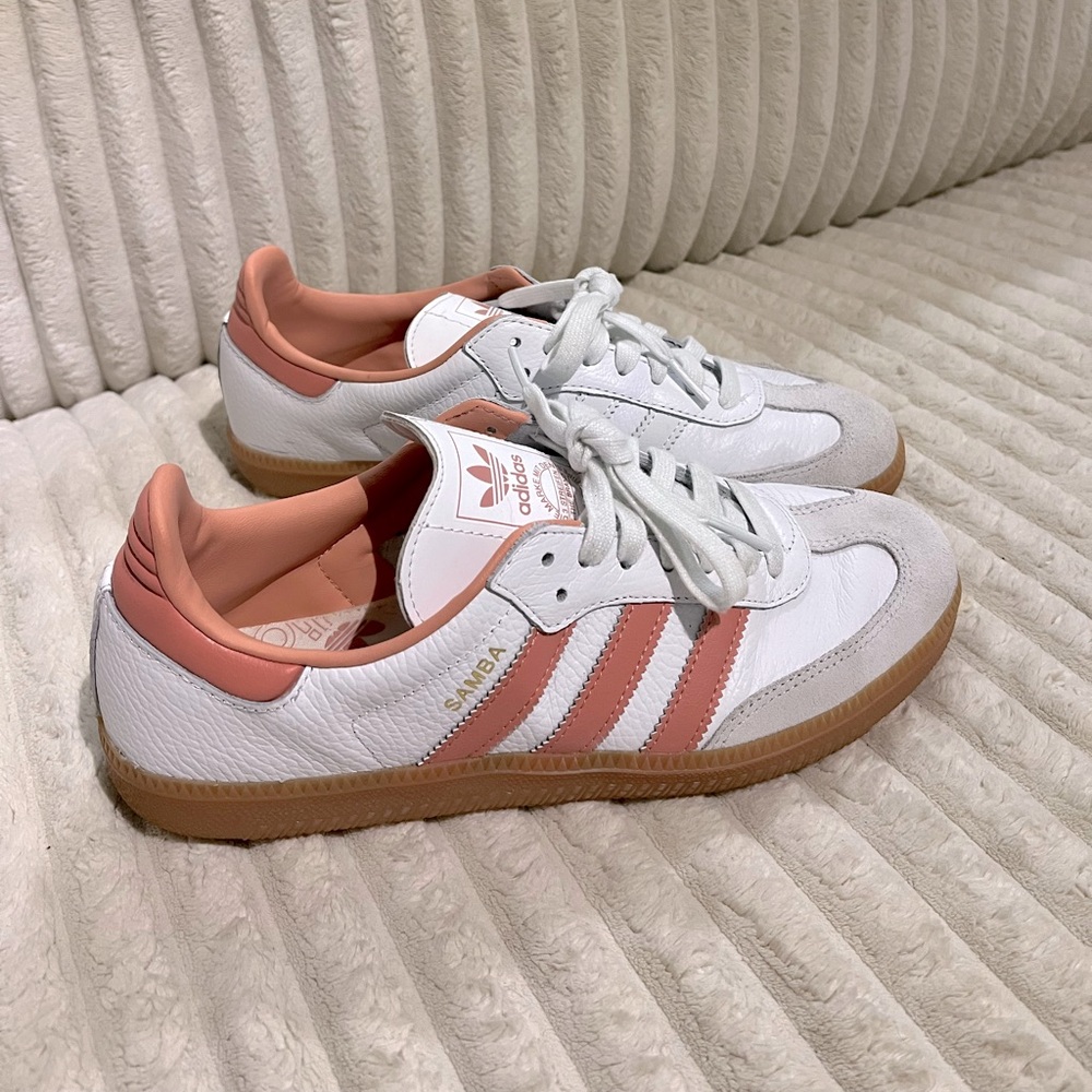 Women’s Pink & White Adidas Samba